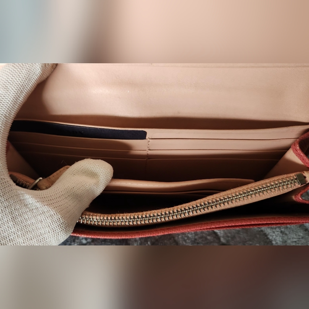 ✨🛍️ Pre-loved Prada Pink Saffiano Leather Wallet with COA. EUC. - Picture 13 of 15